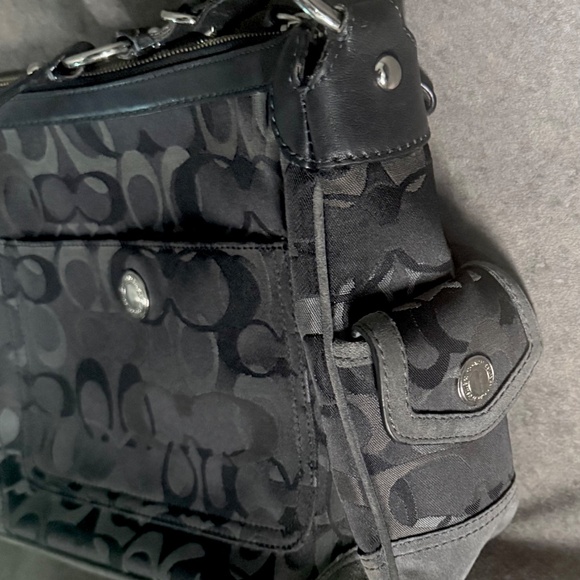 COACH BLACK PURSE - Picture 4 of 5